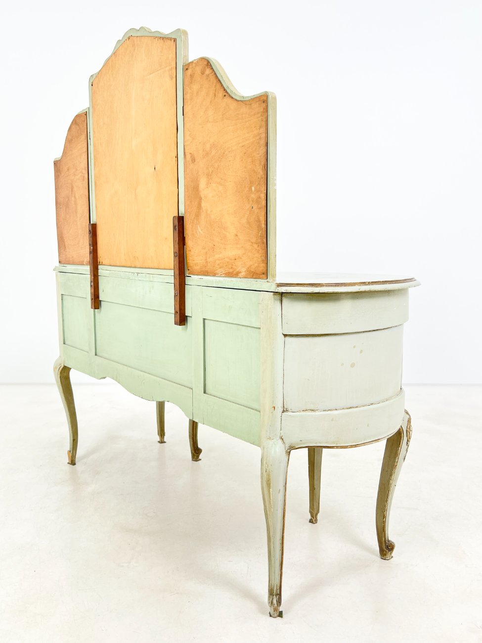 DR0203-kosmetines-komodos-11 Provanso stiliaus kosmetinis staliukas 50x151x144 cm