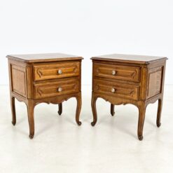 Ąžuolinės dviejų stalčių spintelės 2 vnt. komplektas 40x49,5x57,5 cm