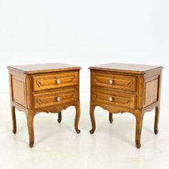 Ąžuolinės dviejų stalčių spintelės 2 vnt. komplektas 40×49,5×57,5 cm