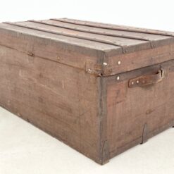 Senovinė kelioninė skrynia su rankenomis šonuose 51x86x43 cm