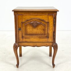 Ąžuolinė spintelė 38x48x64 cm