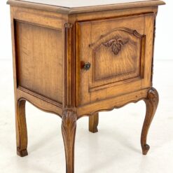 Ąžuolinė spintelė 38x48x64 cm