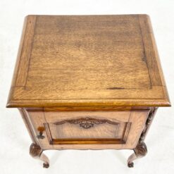 Ąžuolinė spintelė 38x48x64 cm