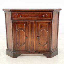 Riešutmedžio dviejų durų ir vieno stalčiaus komoda 37x99x83 cm