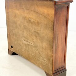 Riešutmedžio dviejų durų ir vieno stalčiaus komoda 37x99x83 cm