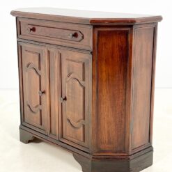 Riešutmedžio dviejų durų ir vieno stalčiaus komoda 37x99x83 cm