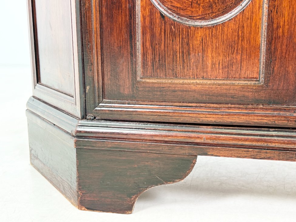 DR0214-komodos-7 Riešutmedžio dviejų durų ir vieno stalčiaus komoda 37x99x83 cm