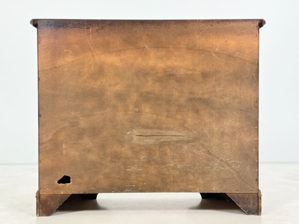 DR0214-komodos-8 Riešutmedžio dviejų durų ir vieno stalčiaus komoda 37x99x83 cm