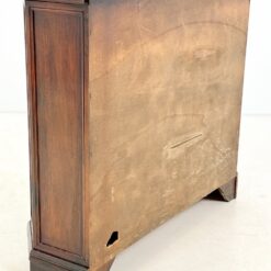 Riešutmedžio dviejų durų ir vieno stalčiaus komoda 37x99x83 cm