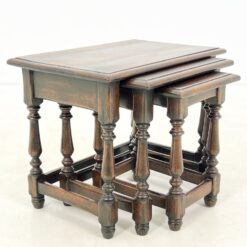 Ąžuoliniai staliukai 3 vnt. komplektas 51x60x47 cm