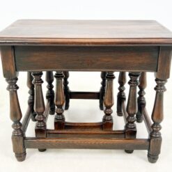 Ąžuoliniai staliukai 3 vnt. komplektas 51x60x47 cm