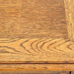 Ąžuolinė drožinėta komoda atveriamomis durimis 45×105,5×69 cm