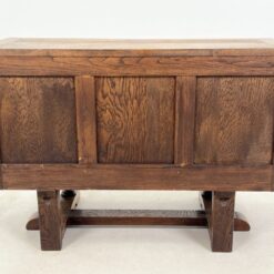 Ąžuolinė drožinėta komoda atveriamomis durimis 45×105,5×69 cm