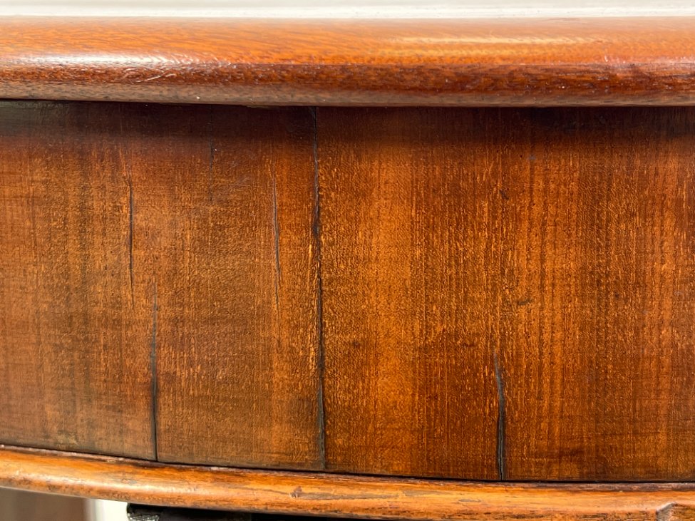 DR0217-stalai-14 Raudonmedžio konsolė 53,5x107x67 cm