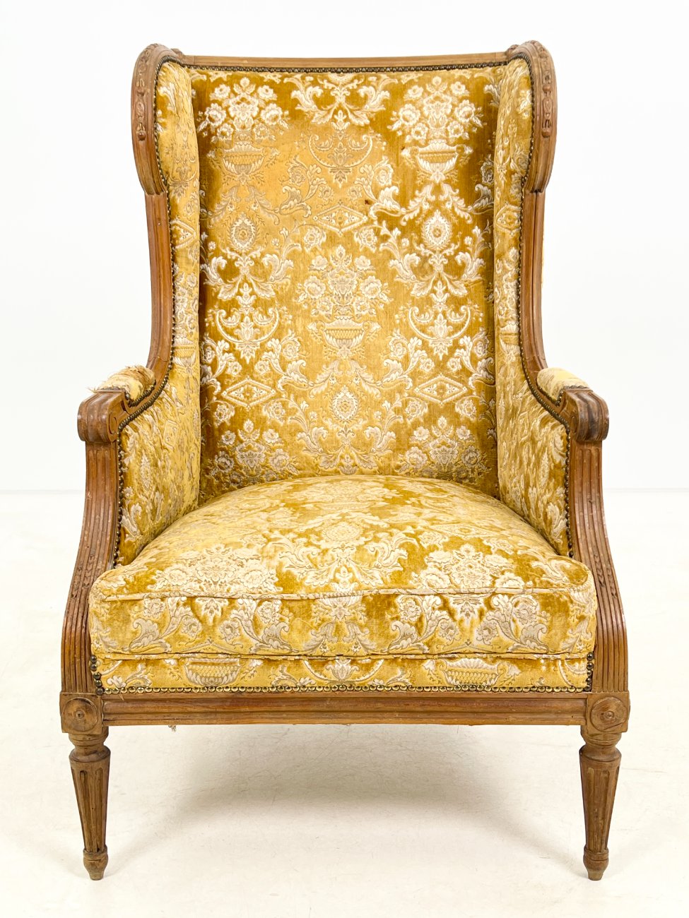 DR0219-foteliai-1 Medinio rėmo fotelis su gobelenu 85x72x112 cm, 44 cm