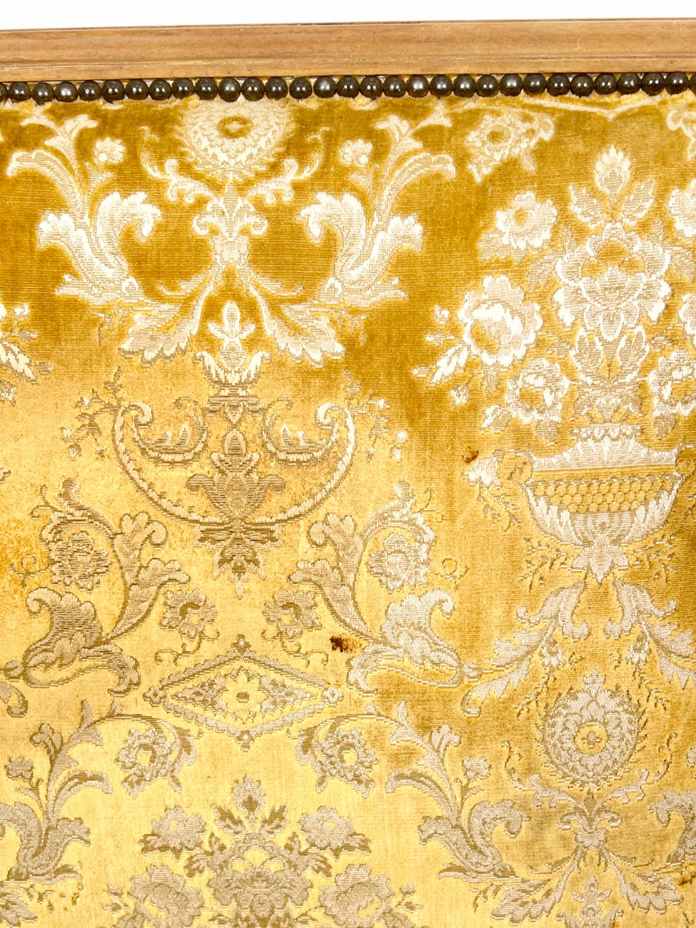 DR0219-foteliai-12 Medinio rėmo fotelis su gobelenu 85x72x112 cm, 44 cm