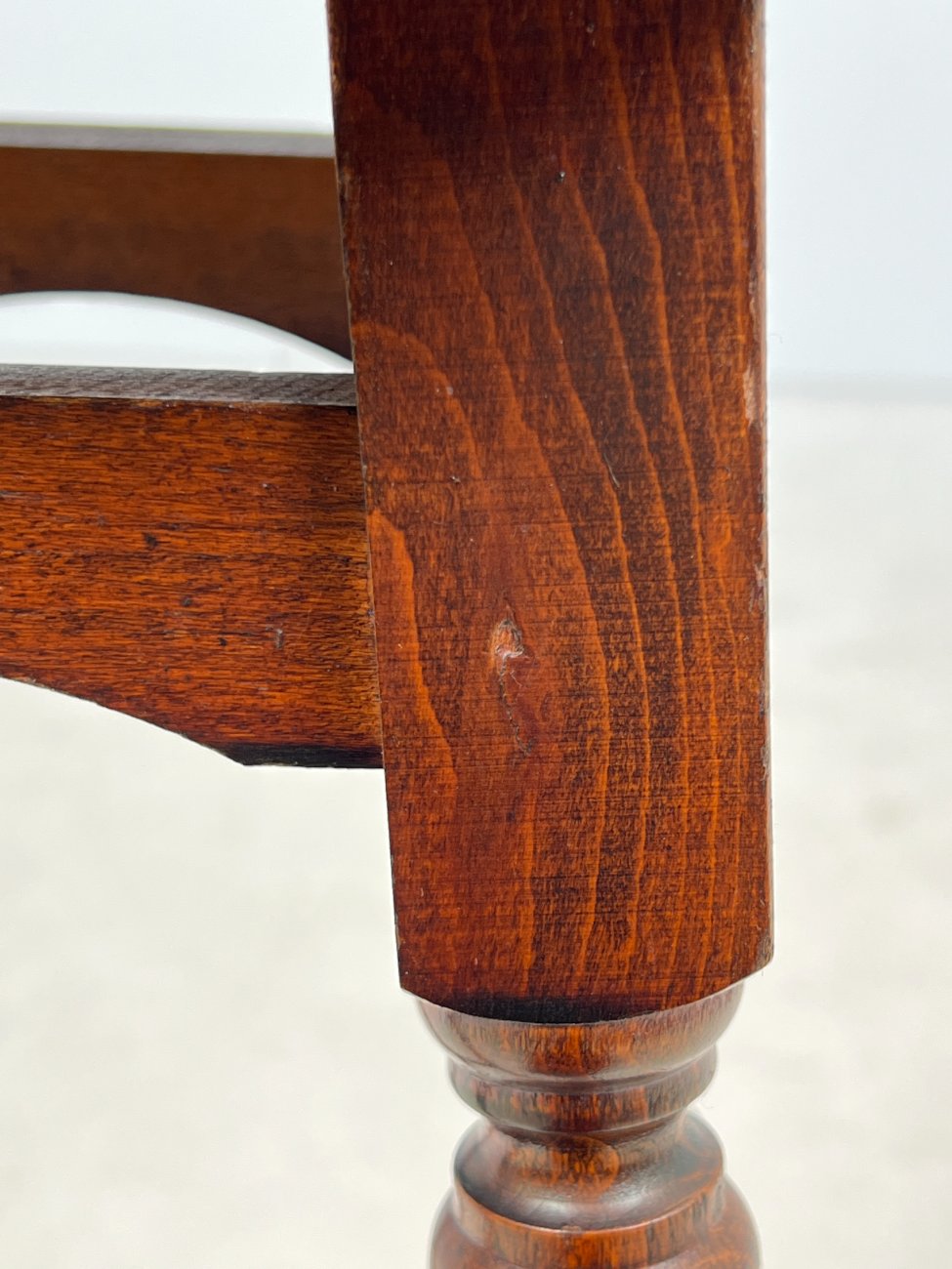 DR0220-kedes-7 Ąžuolinės baro taburetės su eko oda 2 vnt. komplektas 32x31x79 cm