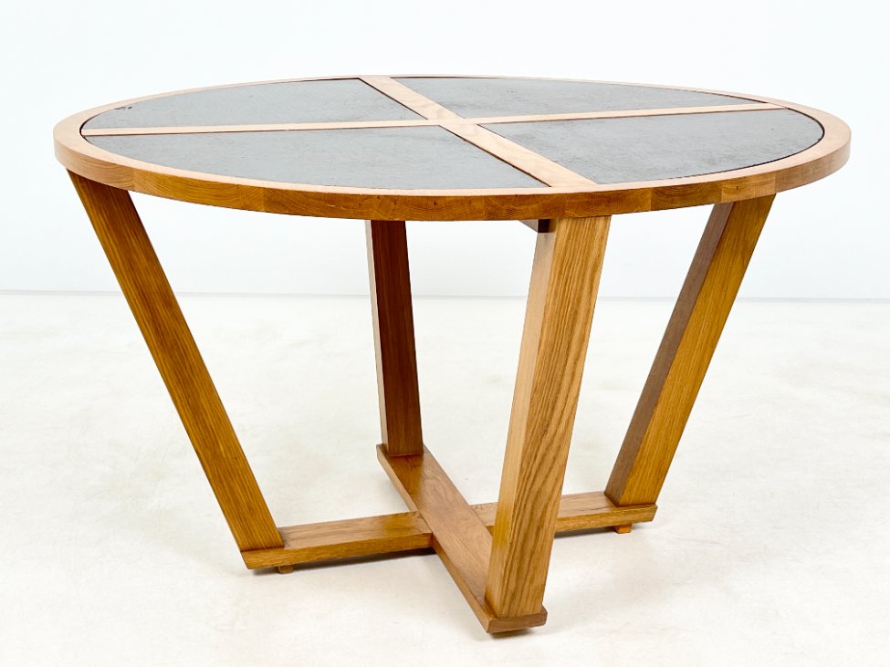 DR0221-stalai-4 Modernus apvalus ąžuolinis valgomojo stalas 131x131x79,5 cm