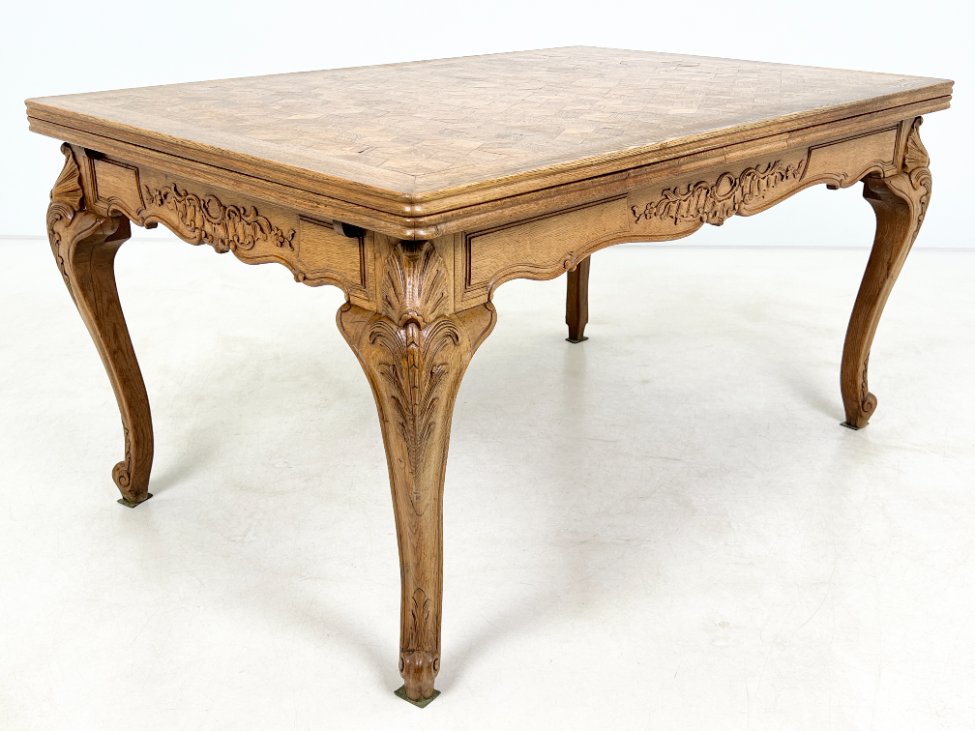 DR0223-stalai-3 Ąžuolinis išskleidžiamas valgomojo stalas 99,5×147,5+(2×65)x77 cm