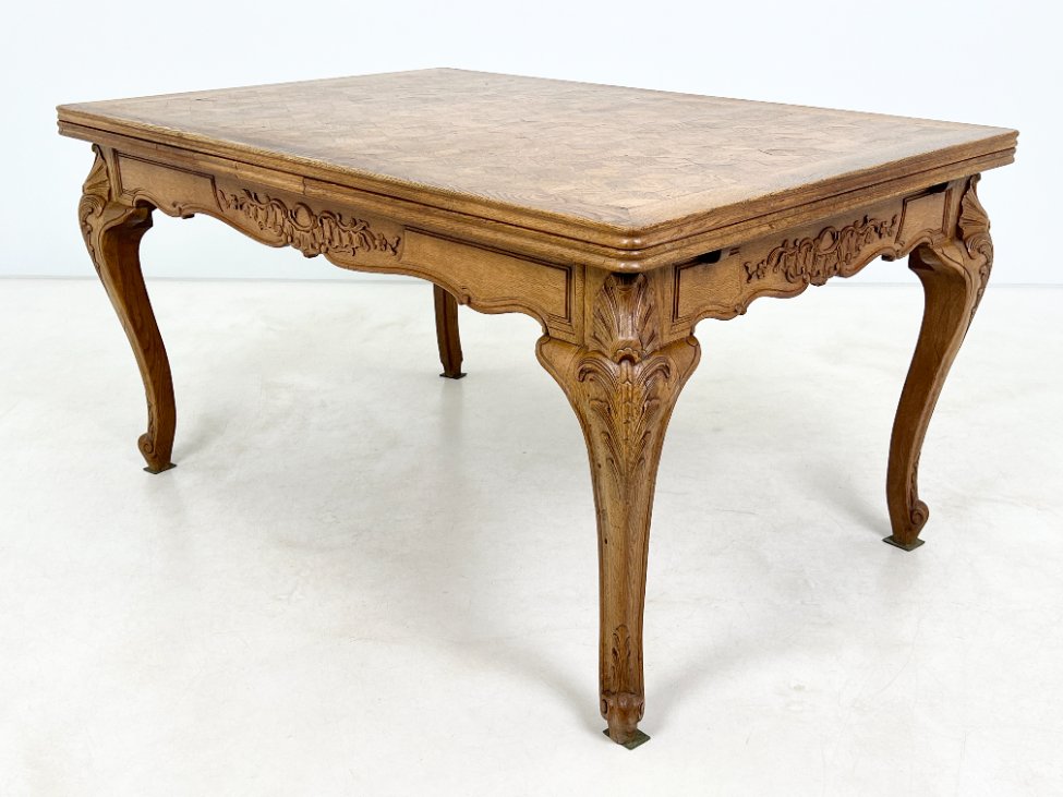 DR0223-stalai-4 Ąžuolinis išskleidžiamas valgomojo stalas 99,5×147,5+(2×65)x77 cm