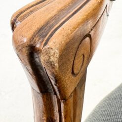 Riešutmedžio krėslas su gėlių raštų gobelenu 64x62x88 cm, 44 cm