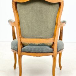 Riešutmedžio krėslas su gėlių raštų gobelenu 64x62x88 cm, 44 cm