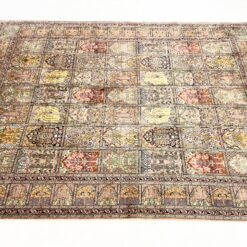 Šilkinis rankų darbo kilimas “Kashmir” 342x252x0,4 cm