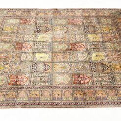 Šilkinis rankų darbo kilimas “Kashmir” 342x252x0,4 cm