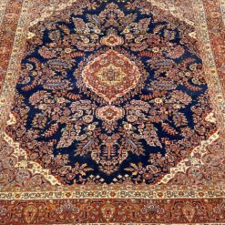 Mėlynai šviesių atspalvių persiškas rankų darbo kilimas iš vilnos 195x248x1 cm