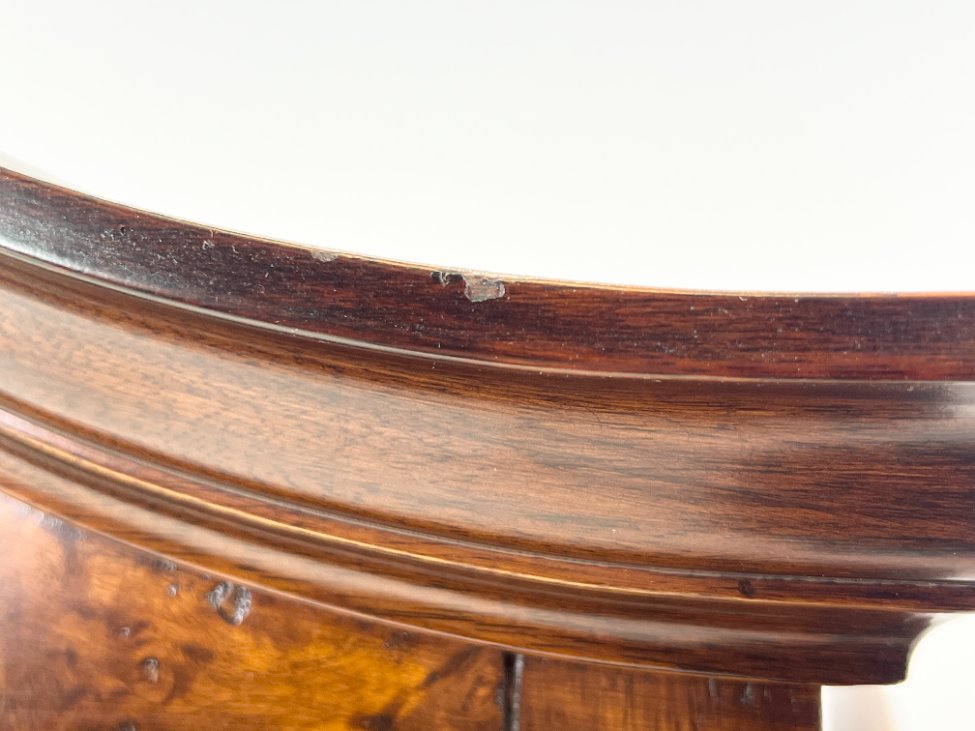 HK1093-vitrinos-13 “Selva” ąžuolo ir riešutmedžio lukšto vitrina 46,5x105x196 cm