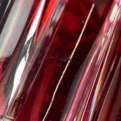 “Jarron. Cristal Tallado” raudono krištolo vaza 12,7×12,7×25,5 cm