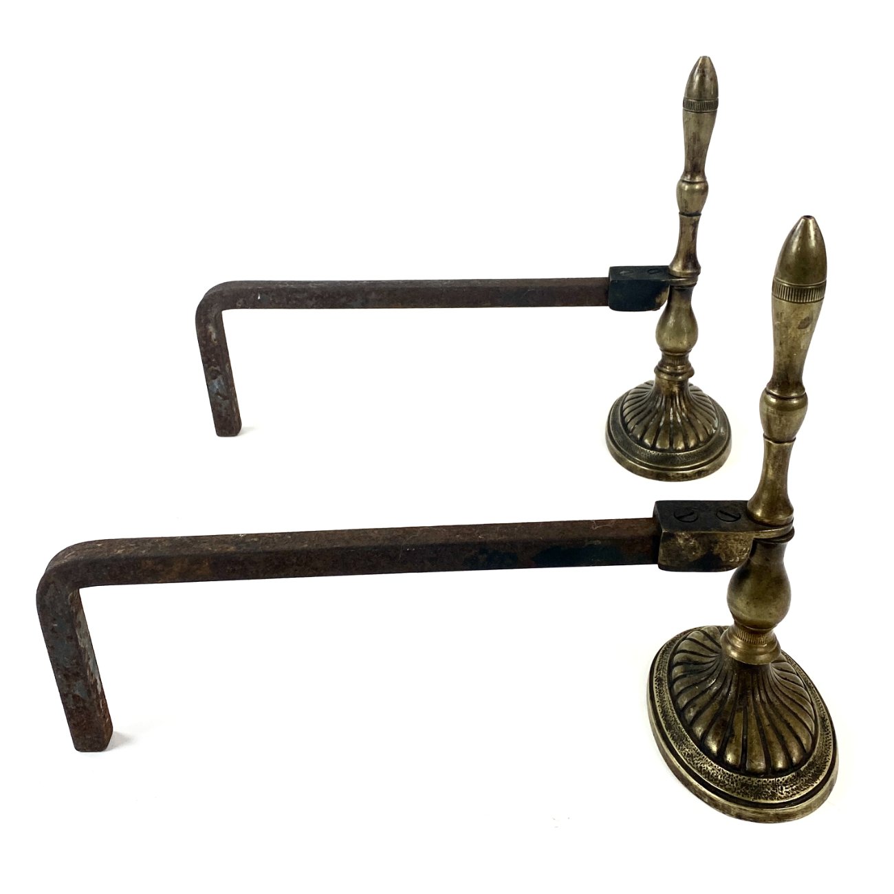 HK1101-irankiu-komplektai-stovai-0 Žalvariniai židinio malkų laikikliai 2 vnt. Komplektas 12,5x35x24,5 cm