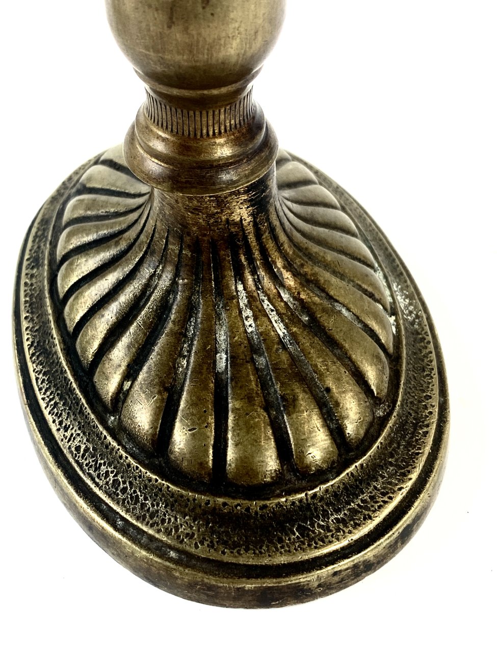 HK1101-irankiu-komplektai-stovai-7 Žalvariniai židinio malkų laikikliai 2 vnt. Komplektas 12,5x35x24,5 cm