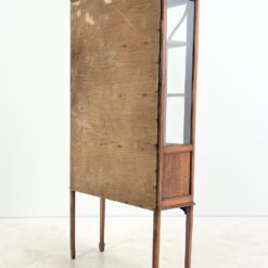 Britiško stiliaus, riešutmedžio vitrina 30x91x179 cm