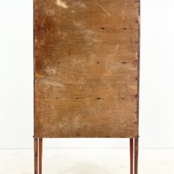 Britiško stiliaus, riešutmedžio vitrina 30x91x179 cm