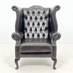 Klasikinio stiliaus odinis juodos spalvos fotelis 92x89x107 cm, 45 cm