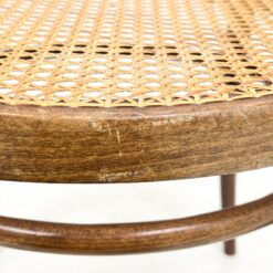 Thonet stiliaus medinis krėslas su ratanu 54×55,5×79 cm, 47 cm