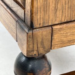 Ąžuolinis trijų stalčių sekreteras su oda 39x76x102 cm