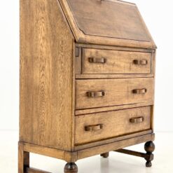 Ąžuolinis trijų stalčių sekreteras su oda 39x76x102 cm