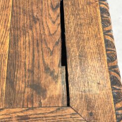 Senovinis, raižytas, ąžuolinis rašomasis stalas su stalčiumi 67x133x76 cm