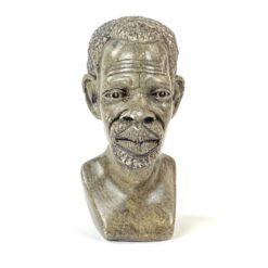 Akmeninė Afrikos vyro statula 10x7x15,5 cm