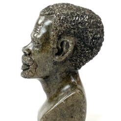 Akmeninė Afrikos vyro statula 10x7x15,5 cm