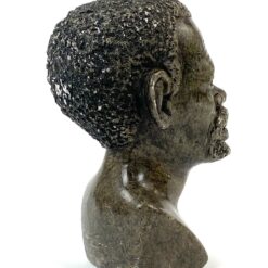 Akmeninė Afrikos vyro statula 10x7x15,5 cm