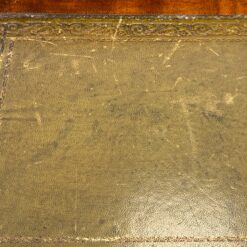 Raudonmedžio sekreteras su keturiais stalčiais 42x75x96 cm