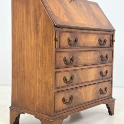 Raudonmedžio sekreteras su keturiais stalčiais 42x75x96 cm