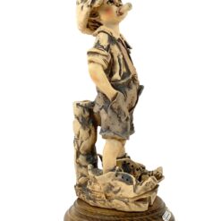 G. Armani keramikinė statula “Berniukas su cigaru” 12,5×12,5×25,5 cm