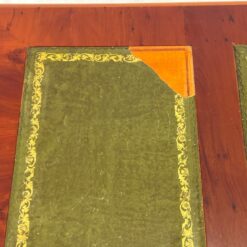 Raudonmedžio rašomasis stalas su odiniu stalviršiumi 61x122x75 cm