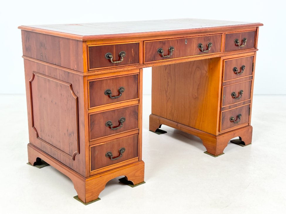 HK1140-stalai-3 Raudonmedžio rašomasis stalas su odiniu stalviršiumi 61x122x75 cm