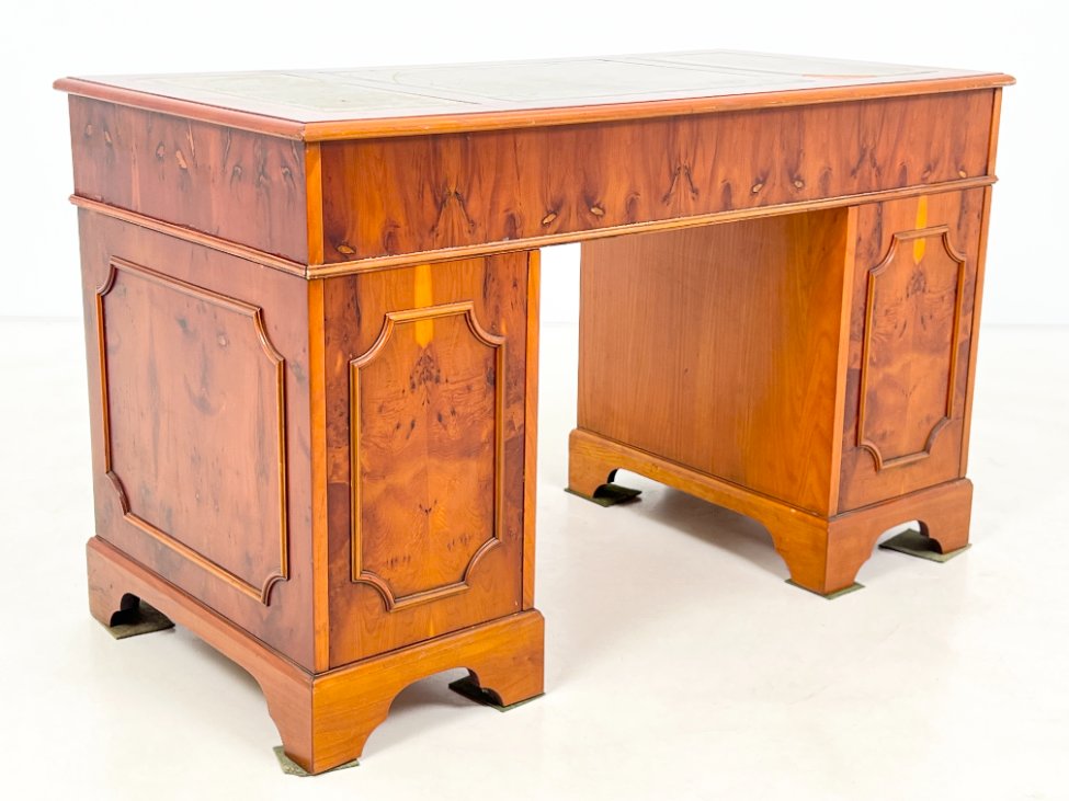 HK1140-stalai-8 Raudonmedžio rašomasis stalas su odiniu stalviršiumi 61x122x75 cm