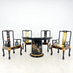 Rytietiškas valgomojo komplektas: apvalus stalas ir 4 vnt. krėslų